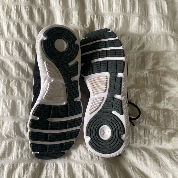 Women's UA Charged Assert 10 Running Shoes - Picture 2 of 4